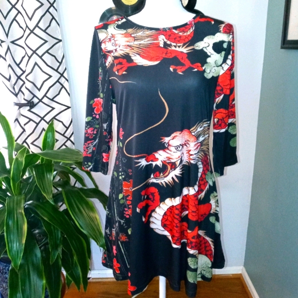 Lily Lucky Dragon Top Sz Small